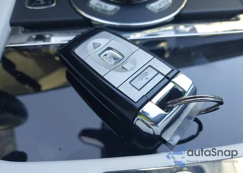 2018 Rolls-Royce Wraith z USA, uszkodzony, nr VIN SCA665C57JUX87057